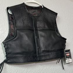BRAND NEW LEATHER VEST SIZE SMALL $300 OR BEST OFFER