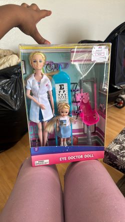 Eye Doctor Doll Playset