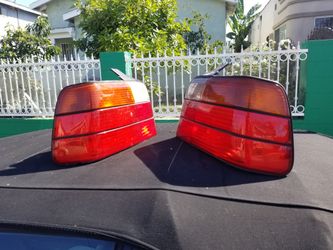 Tail lights bmw 325i, e36