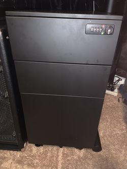 Mobile filing cabinet brand new in box never opens 15 available