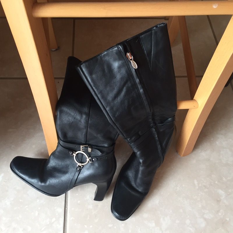 Harley Davidson leather boots. Size 7. Great condition.