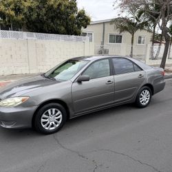 Toyota Camry 
