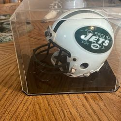 New York Jets Riddel Mini Football Helmet And Case 20.00