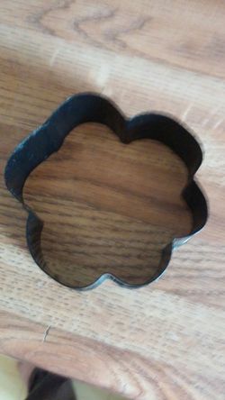 Dog paw cookie cutter