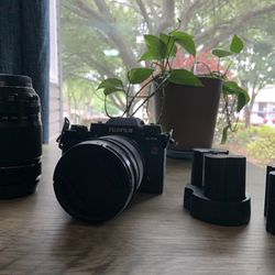 Fujifilm X-T4 W/ Lenses