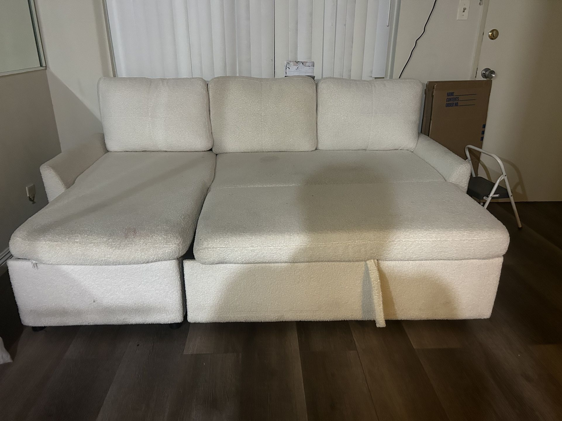 FREE Sofa / Couch – Large & Comfortable
