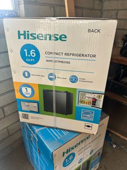 Mini fridge-brand new in box