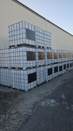 250 gal totes