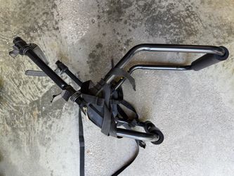 Sturdy Graber automobile bike rack for 2 bicycles. Black color. Has straps and cradles for securing bikes.