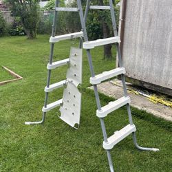 Pool Ladder