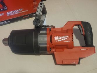 M18 FUEL 18V Lithium-Ion Brushless Cordless 1 in. Impact Wrench with D-Handle (Tool-Only)