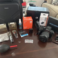 Sony A 7 4  Camera KIT