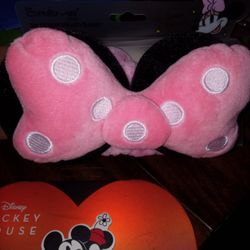 Minnie Mouse Beauty Bundle