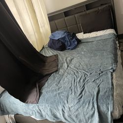 Queen Bed With Mattress 