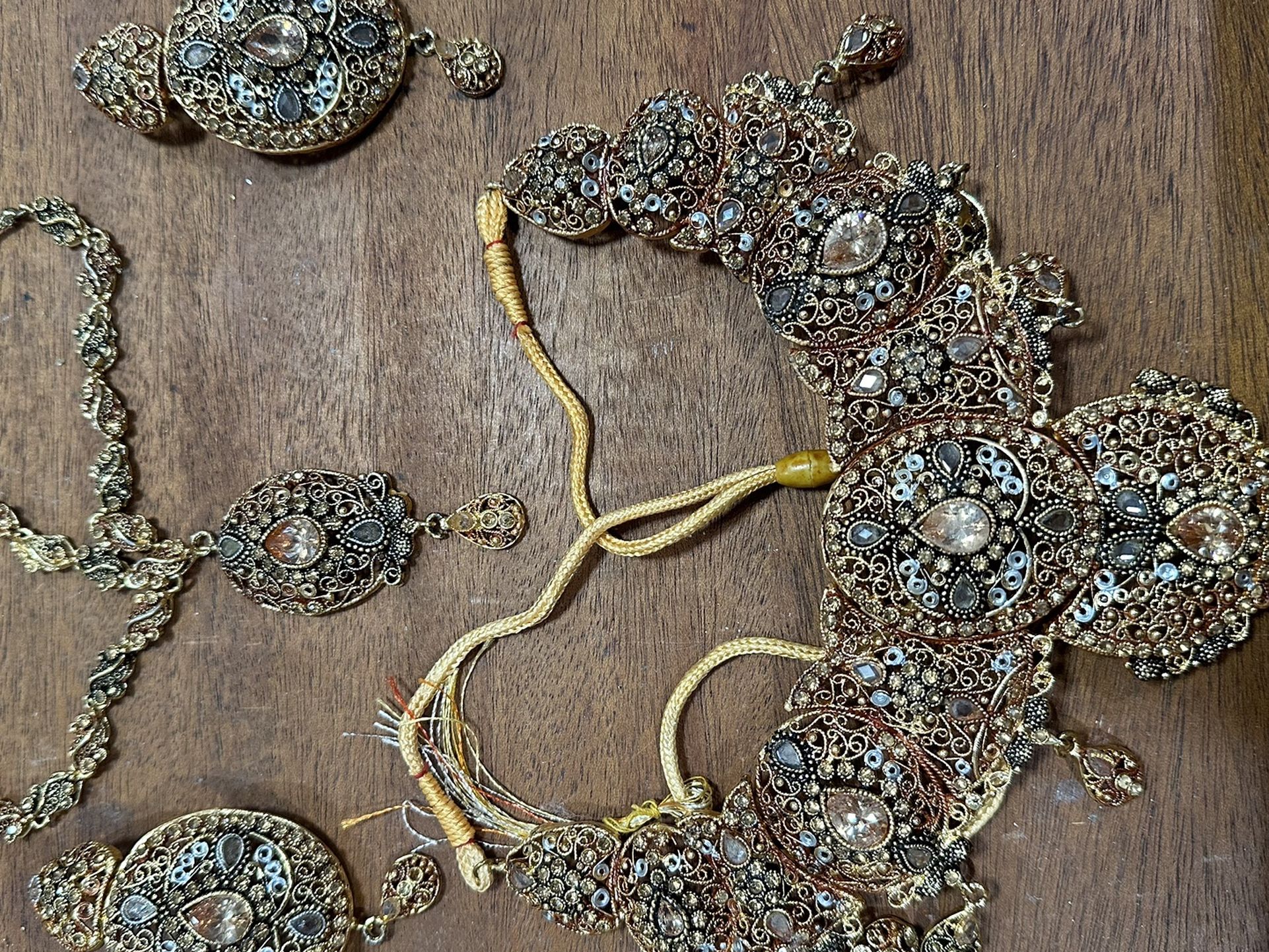 Earrings Necklace Headpiece Indian/Pakistani Jewelry