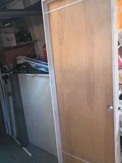 28x80 interior door hollow left hand, available now