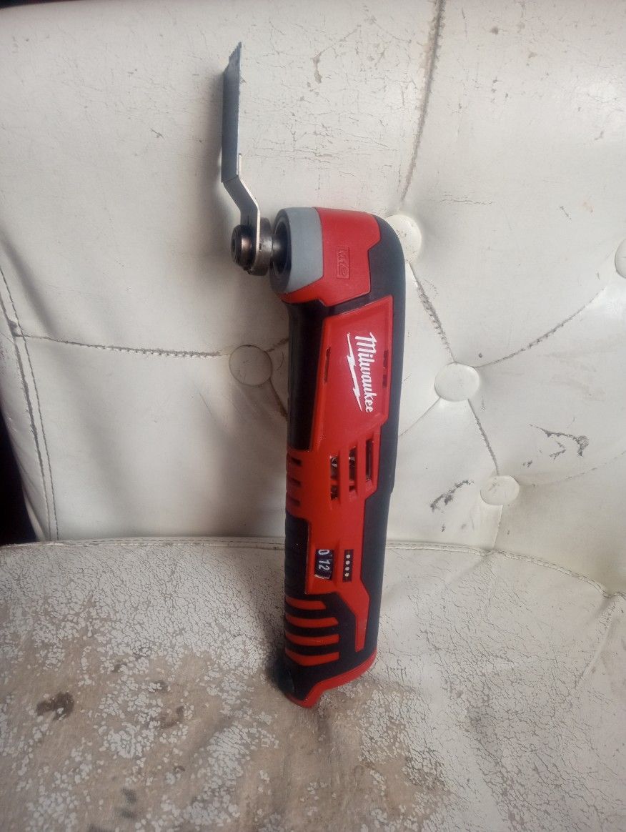 Multitud DeWalt M12 De Velocidades 