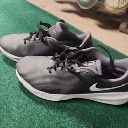 ⛳️ NIKE Golf Shoes - Sz 9