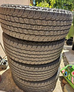 265 65 18 Goodyear I'm selling this set of tires with 80% life left on all 4