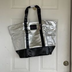 BRAND NEW Victoria's Secret Large Tote/Gym Bag/Weekender Bag