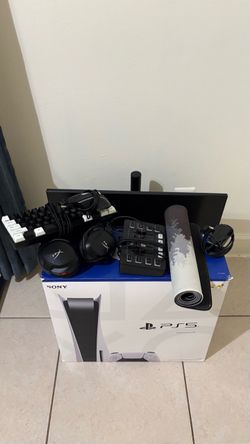 PS5 with accessories (CHECK DESCRIPTION)