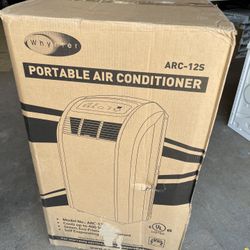 Whynter 12,000 BTU Portable Air Conditioner with Dehumidifier and Remote
