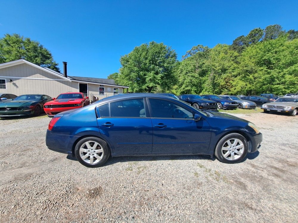 2004 Nissan Maxima