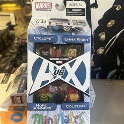 Art asylum marvel mini mates A vs X 4  pack comic con Exclusive