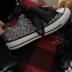 Girls Converse Glitter Size 5