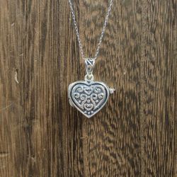 20" Sterling Silver Fancy Love Heart Locket Pendant Necklace Vintage