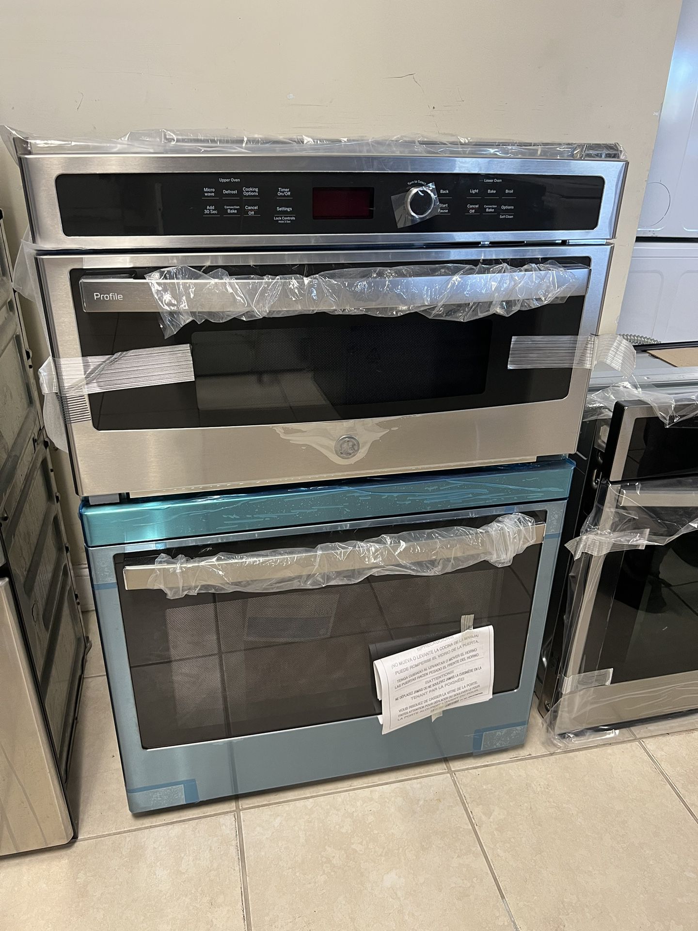 BRAND NEW SAMSUNG OVEN WALL AND MICROWAVE STAINLESS STEEL