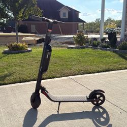 Segway Ninebot ES4 Electric Scooter