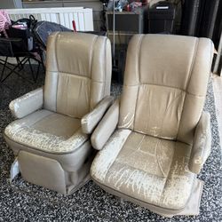 RV Captains Chairs (Electric) 