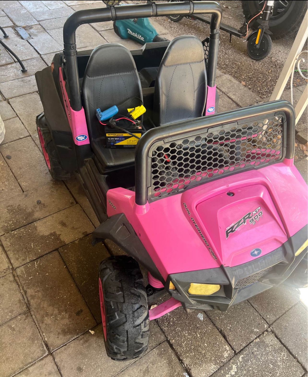 Carrito BaterĂa Y Cargador Buen Estado