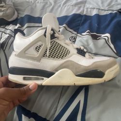 Jordan 4s (some scuff marks)
