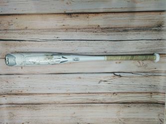 Easton Beast -10 30in