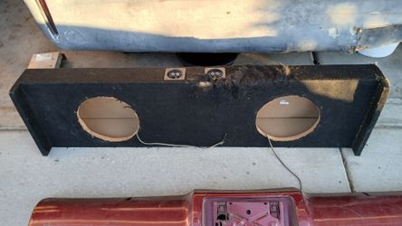 Under seat speaker box for 10s