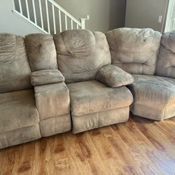 Tan Reclining Sectional Sofa w/ Console