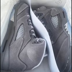Air Jordan 5 Retro Wolf Gray Size 7 brand new $250 Obo