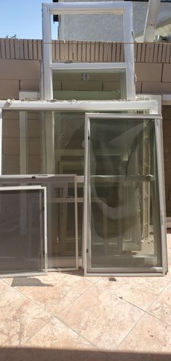 Double pain glass windows..