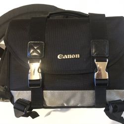 Used excellent condition large Canon 200DG  SLR Camera & Lens Case Gadget Bag