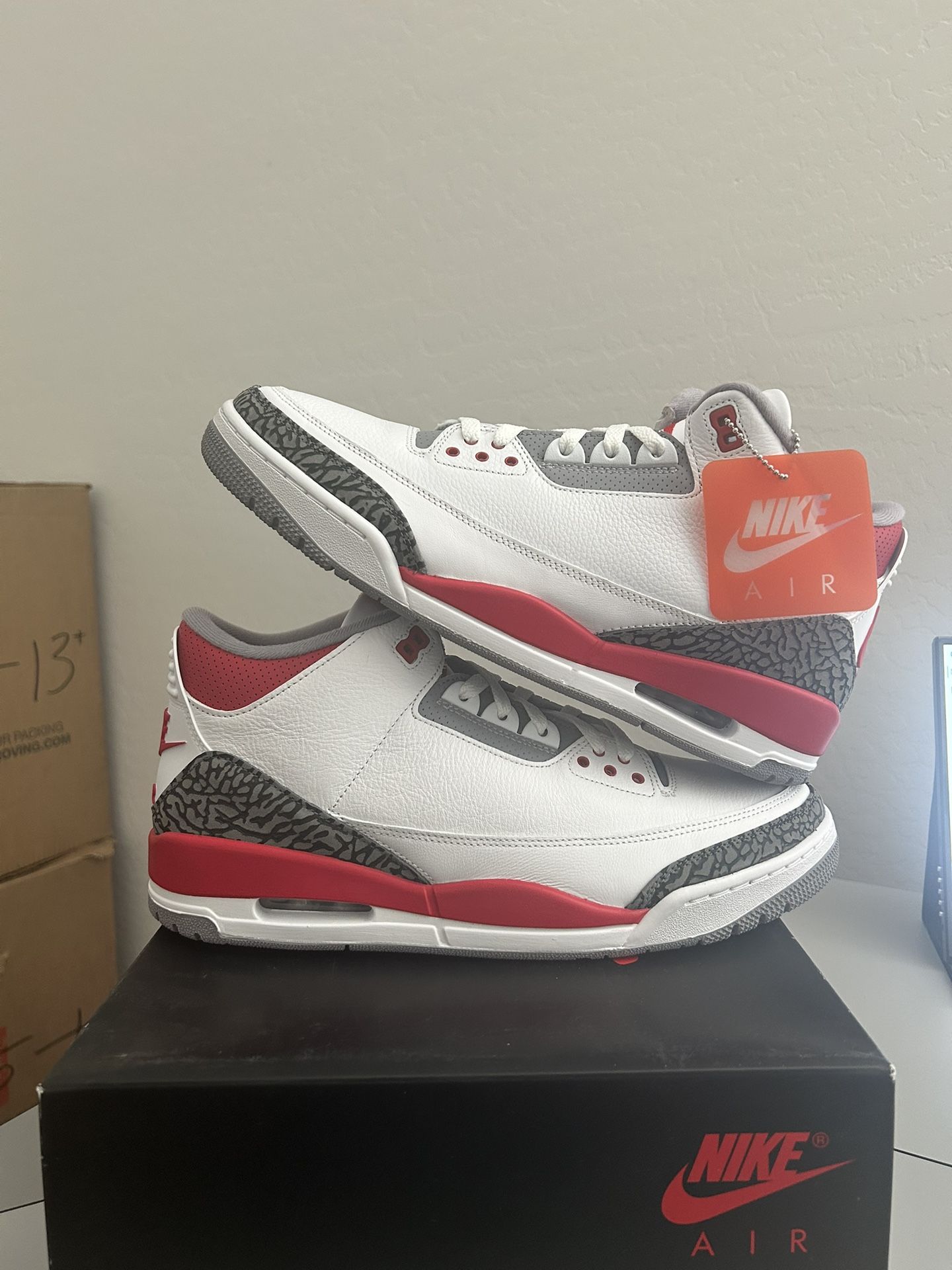 DS Jordan 3 Fire Red Sz 13