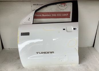2007 2021 Toyota Tundra left front door (15)