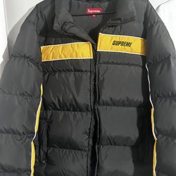 Supreme Puffer Jacket Size XL