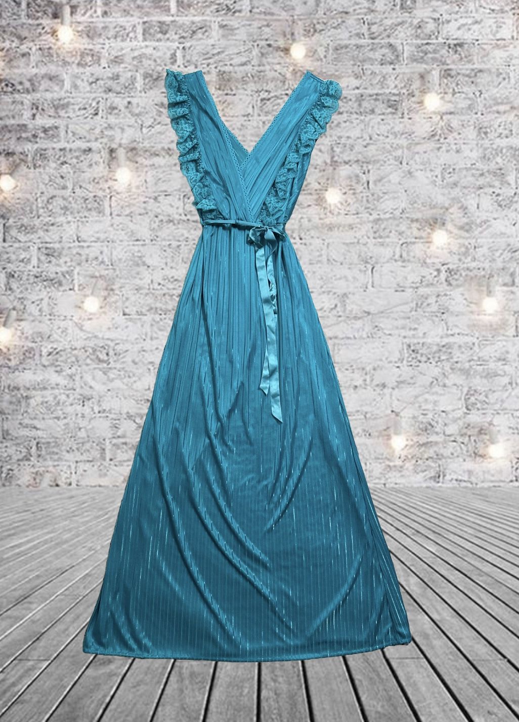 Gorgeous Vintage Erica Loren New York Gown Turquoise Size Small Women’s Low Cut