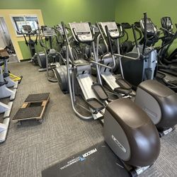 Precor Efx447 Elliptical 