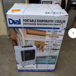 Dial 3-Speed Portable Evaporative Cooler - Up to 1000 sqft, 2200 CFM - PEC-A-2200-1RC

Es