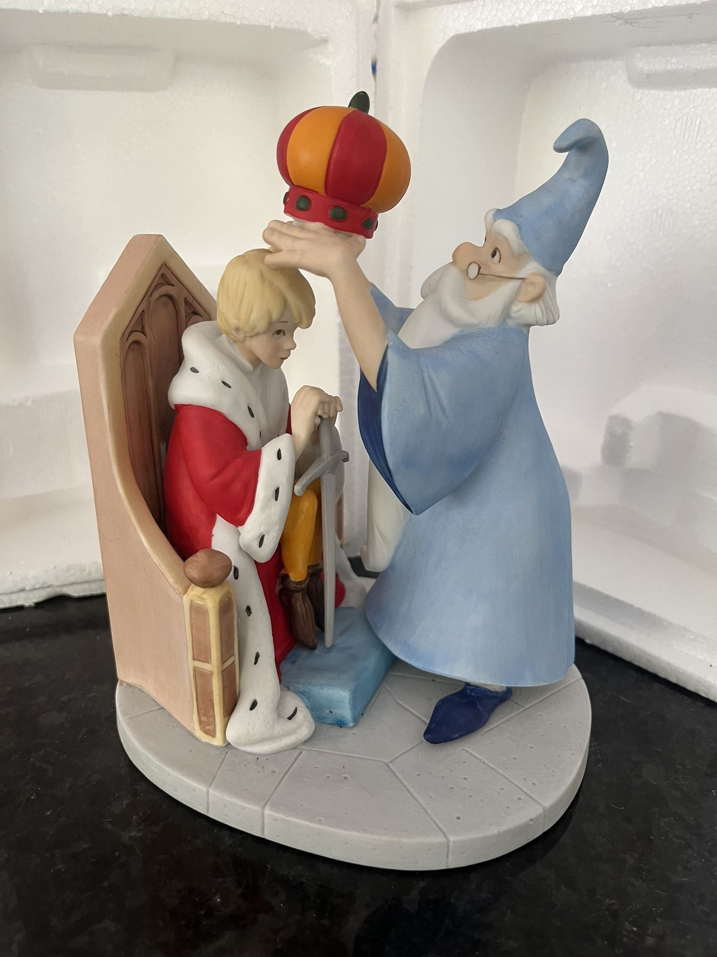 Disney Collectible Figurine The Sword in the Stone