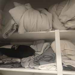 Bed Sets Tons All Sizes 