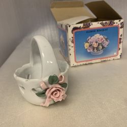 White Porcelain Basket/ Wedding Ring Basket/ Flower Girl/ Vintage Pink Wedding